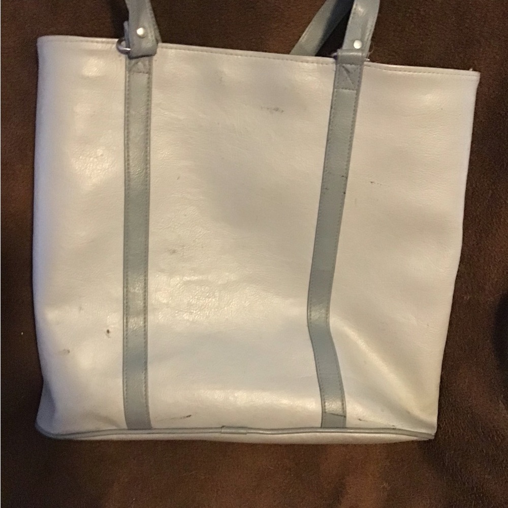 AVON Bundle - Picture 2 of 8